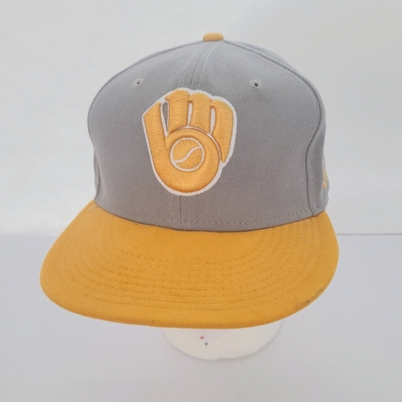 New Era Milwaukee Brewers Gray and Yellow Men's Cap Sz.7 3/8 - Picture 1 of 6